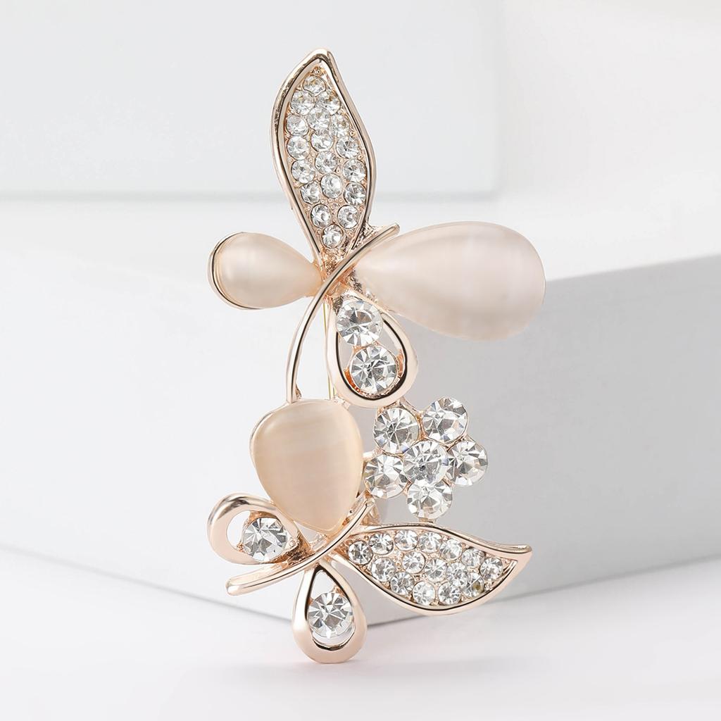 Creative Alloy Rhinestone Opal Butterfly Brooch Fashion Simple Women'S Clothing Brooch Ornament Pin
