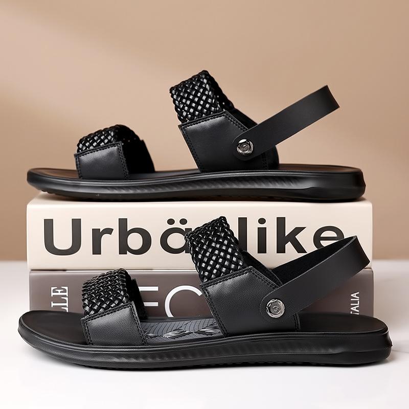 Fashion 2025 Summer New Non-slip Soft Sole Fashion Driving Slippers for Men Fashion Casual Black Designer Leather Sandals Shoes Man