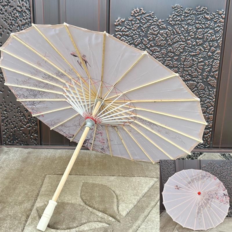 Tradiční čínský deštník z naolejovaného papíru pro fotografování v kostýmu Hanfu, cestování, dekoraci a dětské tance.