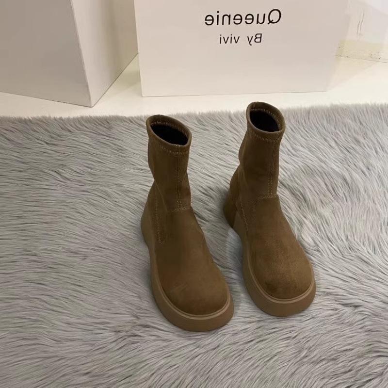 Thick-soled Elastic Boots Women's Winter Velvet 2024 New Internet Celebrity Versatile One-pedal Knight Boots Popular Short Boots
