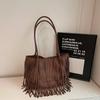 Bruine Suède Franje Tote Tas Dames Mode Schoudertas Met Gelaagde Kwastjes Boho Stijl Handtas Dagelijks Gebruik