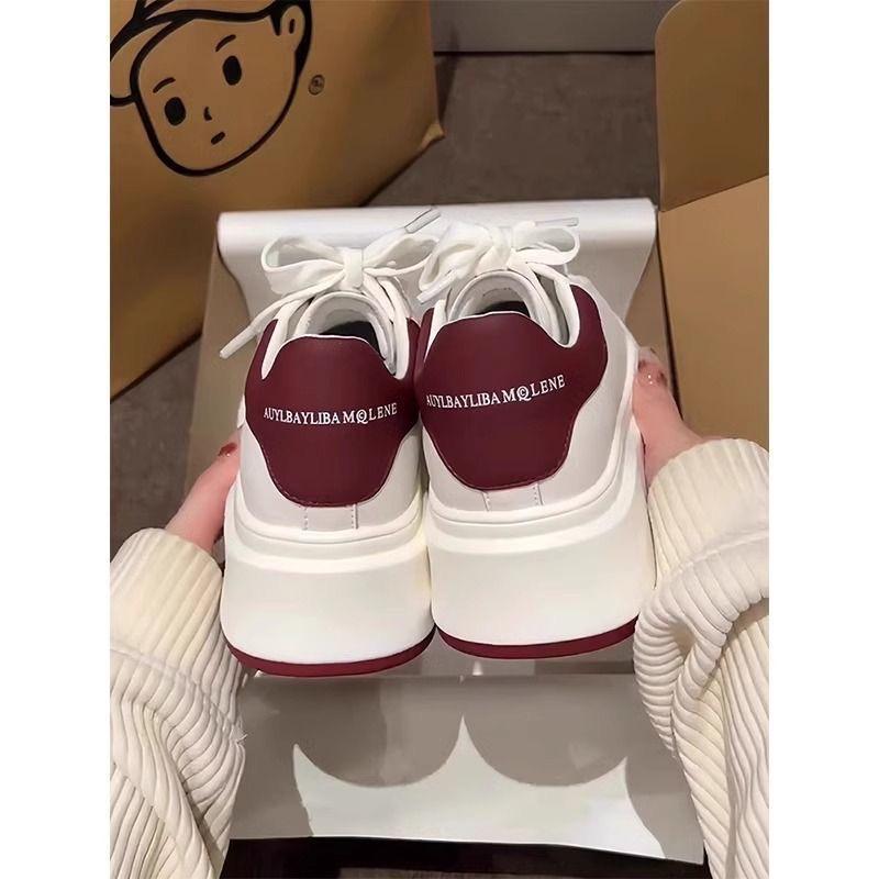 McQueen Little White Shoes Women's 2025 Spring and Autumn New Muffin Thick Sole Height Increase Small Versatile Board Shoes