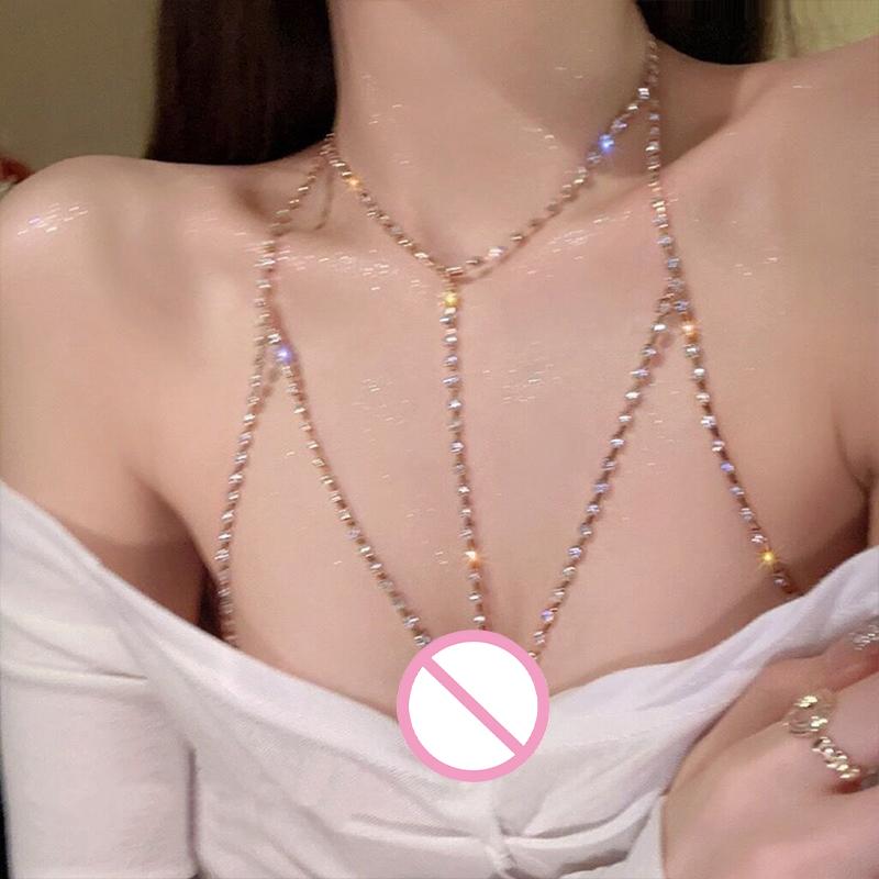 Glänzende Quaste Sexy Brustkette Damen Kreuz Hohl Körperkette Schmuck