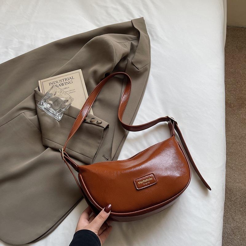 

Fashion commuter shoulder bag soft leather bag women s new versatile portable simple messenger bag