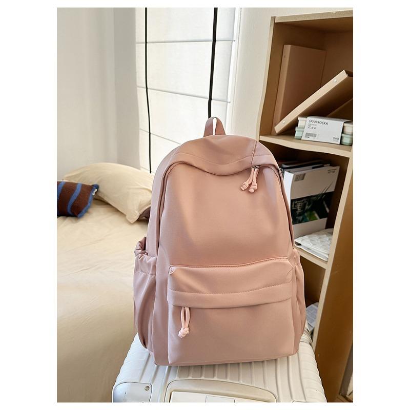The new simple, fresh, cute, sweet, high-value, versatile, fashionable, lightweight and large-capacity backpack.