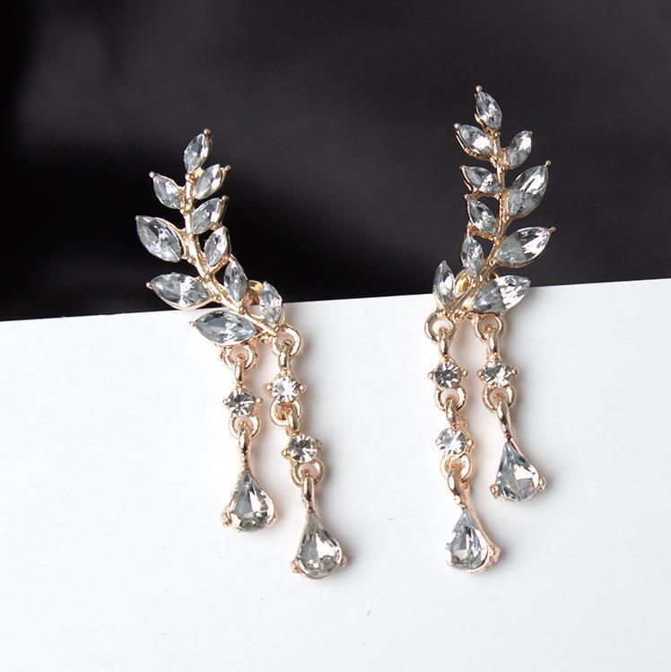 Korean version of the new sweet flash diamond pop leaf leaf tassel crystal water drop stud earrings B1