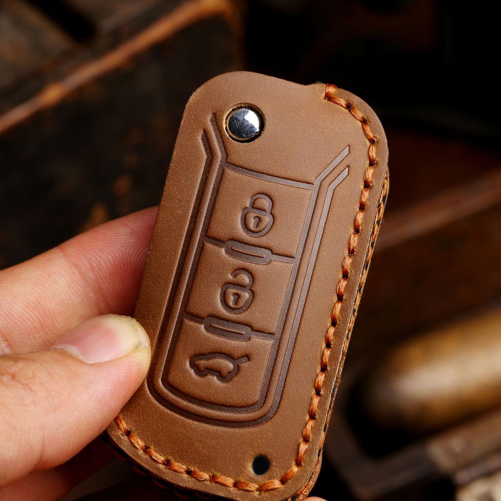The key cover is suitable for GAC Trumpchi key cover GS4GS5GS6 leather key cover manual.