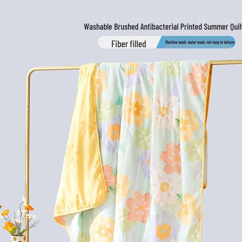 

Mercury Home Textiles Spring Delight Antibacterial Fiber Quilt