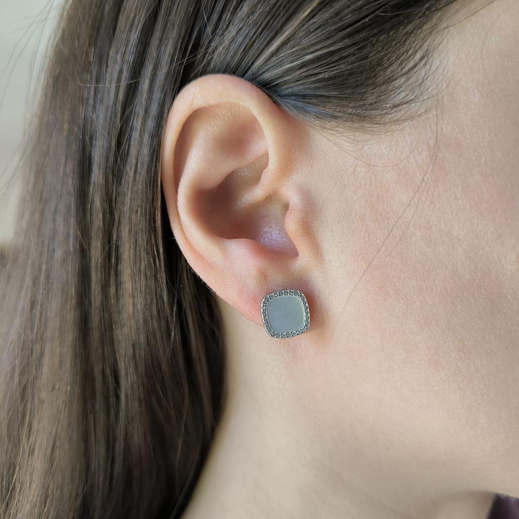 Silberne Ohrringe mit natürlichem Perlmutt (2182900)