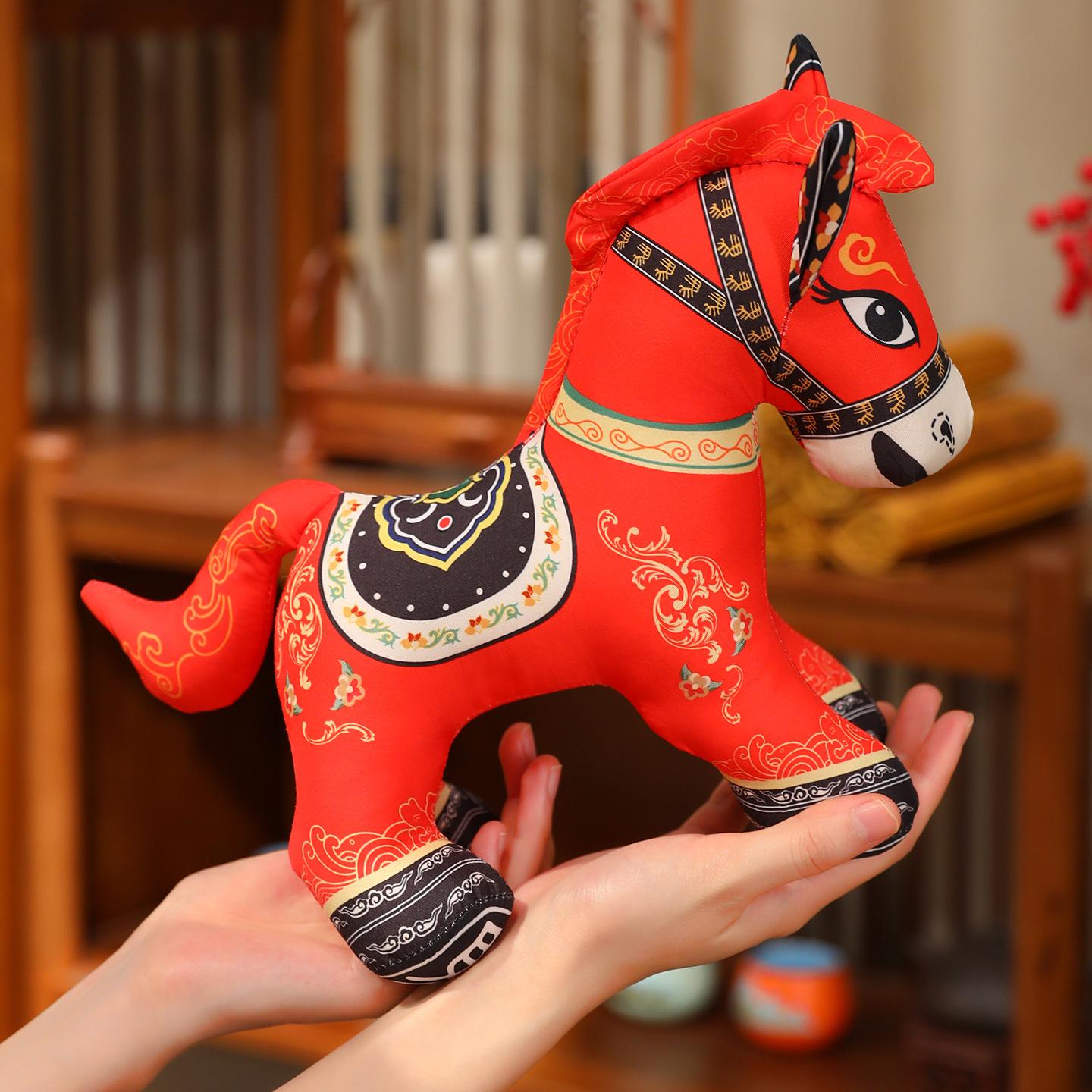 Плюшевая игрушка Год Лошади 2026 - Кукла-талисман Зодиака, Новогодний подарок Horse with National Style