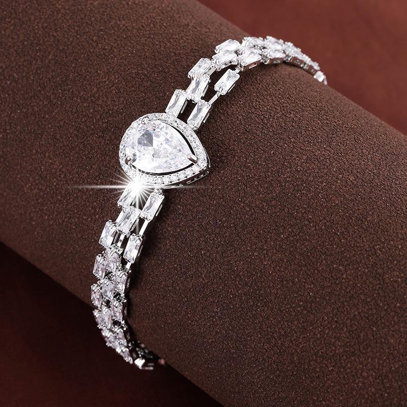 Exquisite French Zircon Water Drop Bracelet for Women - Versatile Pure Copper Jewelry with Fine Workmanship.