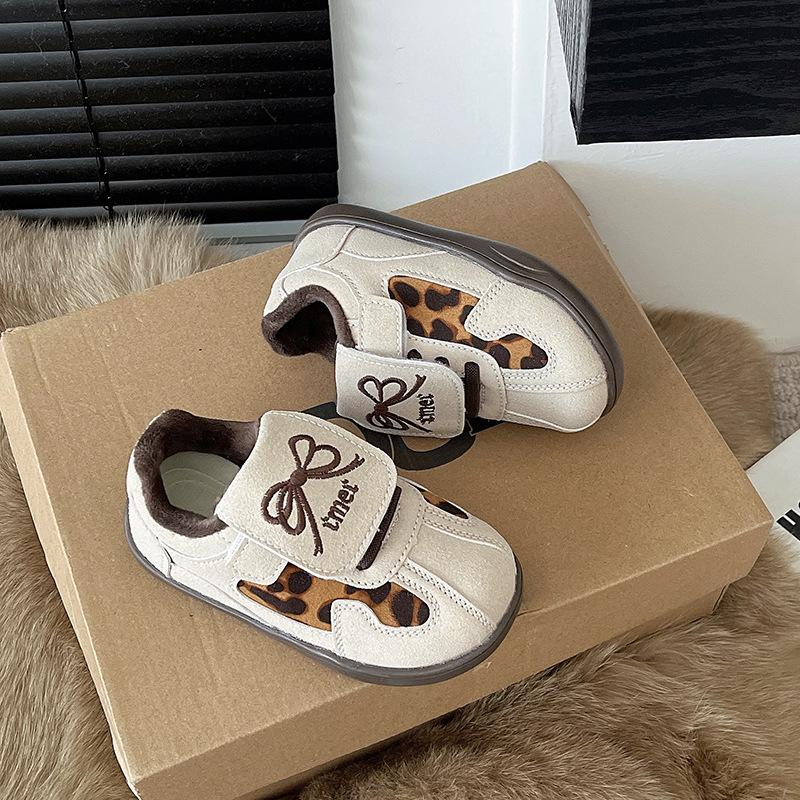 Girls' moral training shoes leopard print children's sports shoes 2025 spring and autumn primary school students autumn and winter shoes women's treas