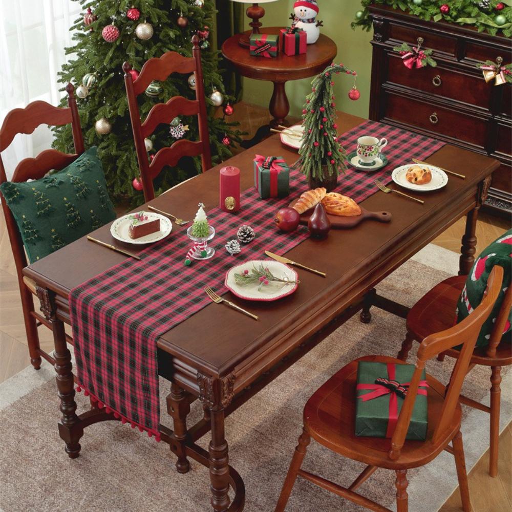 Checkered Table Runners Tablecloth Plaid Fabric with Tassels Gingham for Table Outdoor Indoor Wedding Birthday Party Christmas
