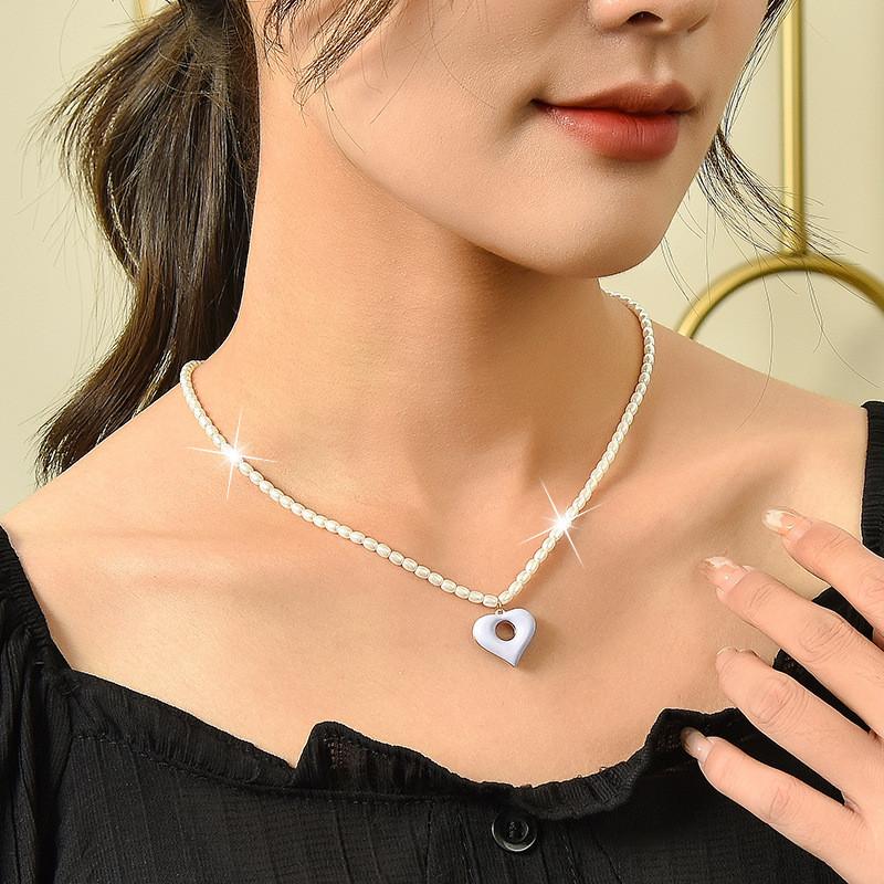 Elegant Korean Style Cream Heart Pearl Necklace For Women With Sweet Romantic Design