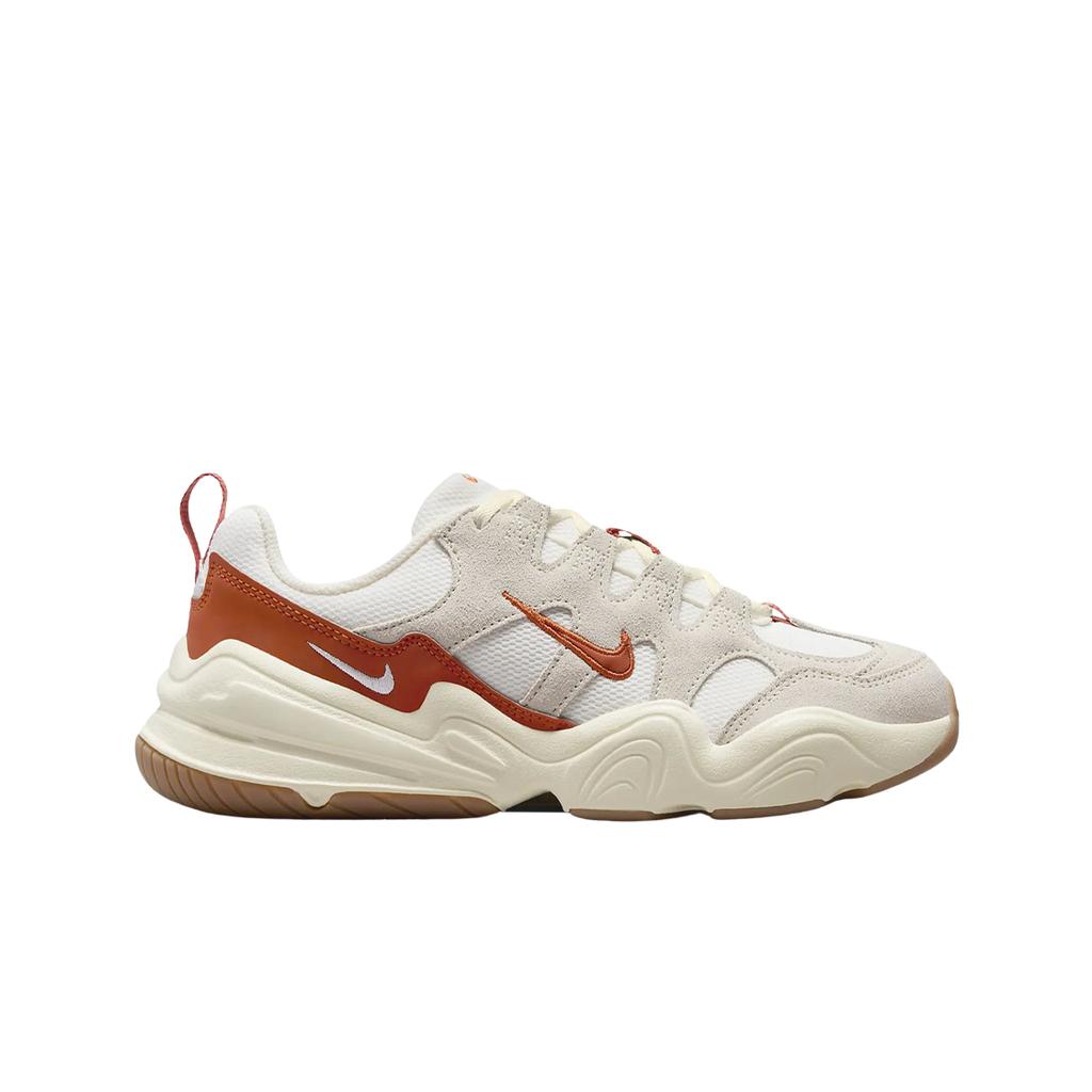 Nike Tech Hera Sail Campfire Orange Damen Sneakers Creme Hell-Erzholz-Braun Kokosnuss-Milch FQ8107-133
