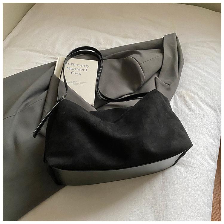 Korean Relaxation Retro Tote Bag Women's New Large-capacity Shoulder Bag Casual Fashion Commuter Bag