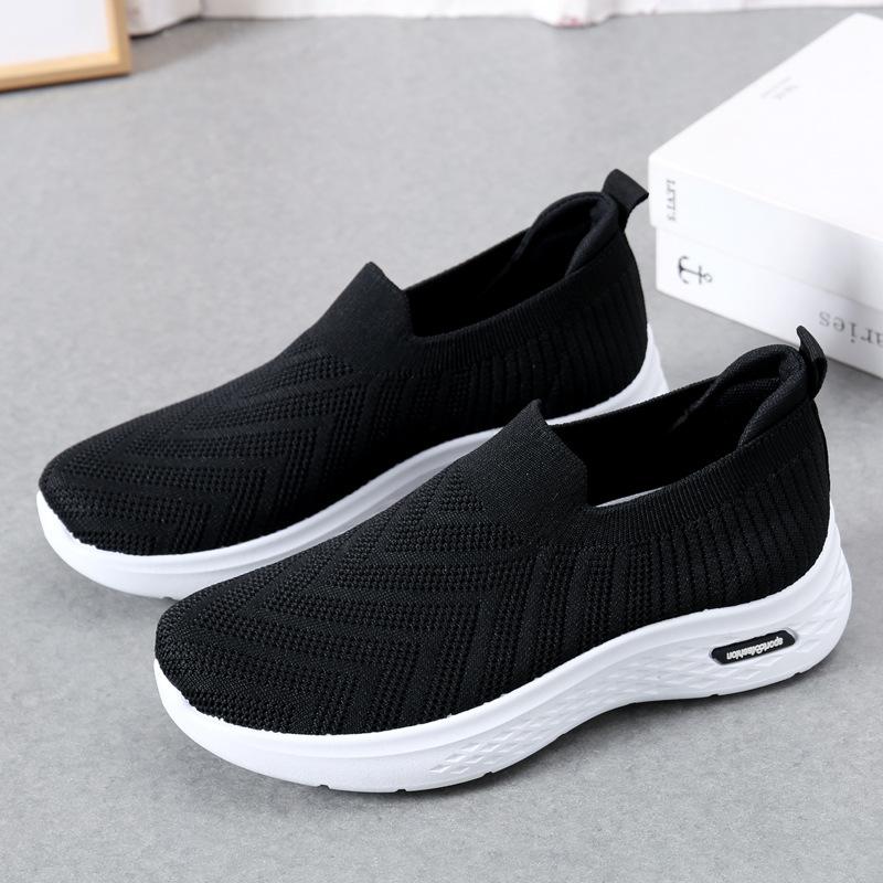 Sneakers women's new shoes casual soft sole mother shoes fashion socks shoes casual shoes straight hair