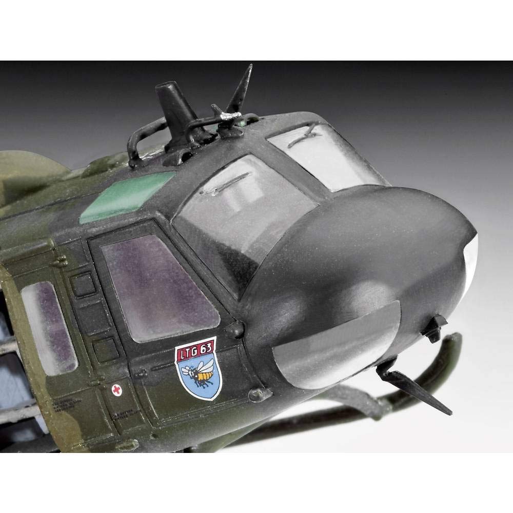 German Revell SAR 04444 Plastic Model 1/72 UH-1D