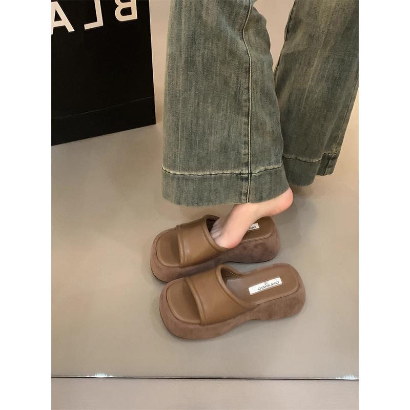 Women's Summer Thick Sole Black Petite Height-Increasing Flip-Flops 2026, Versatile Single Strap Design