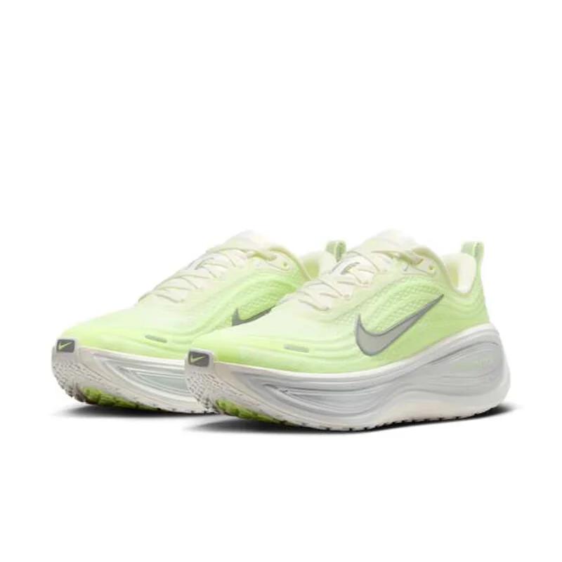 Nike Women's Vomero Plus Running Shoes