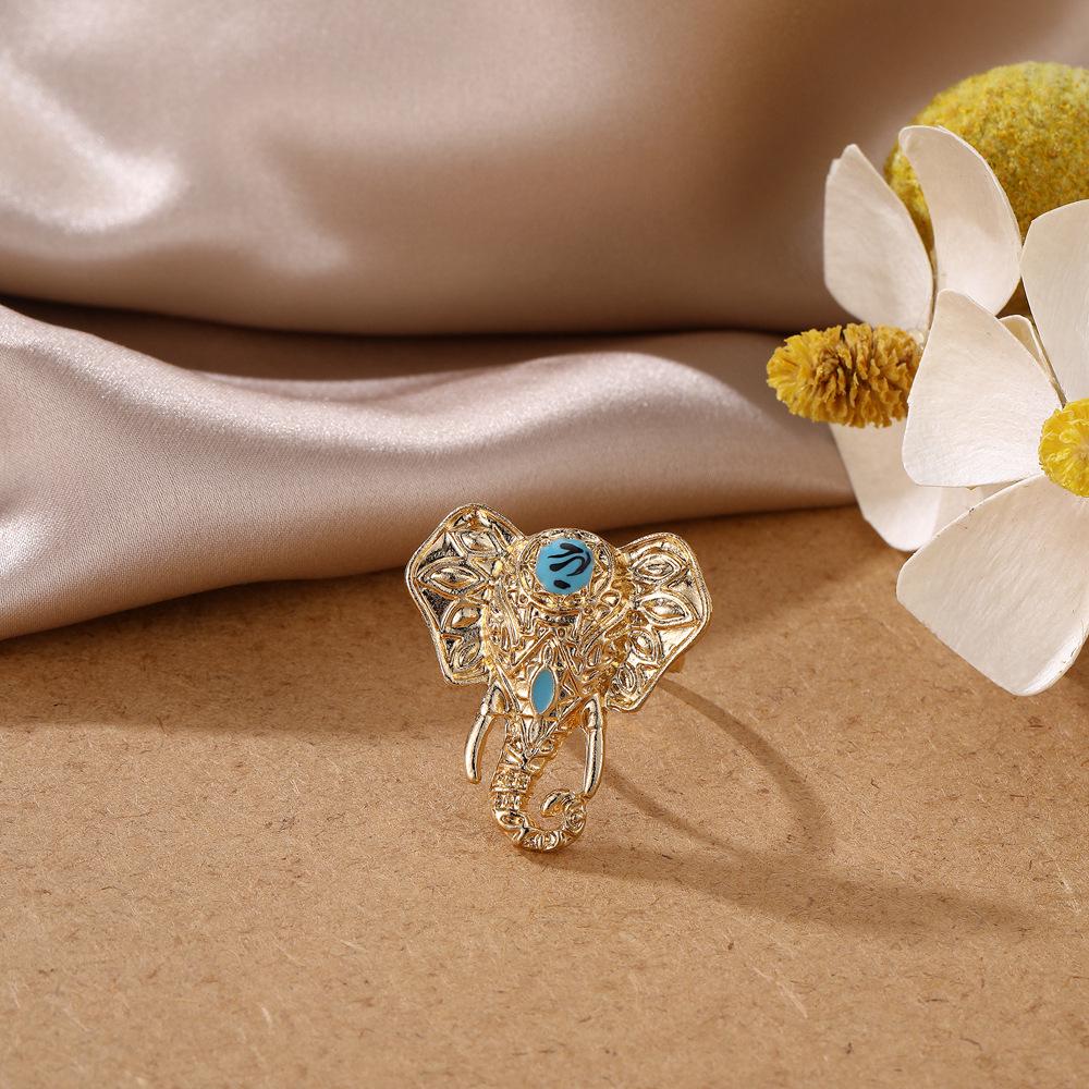 Exquisite Retro Bohemian Elephant Turquoise Ring – Hot-Selling European and American Style