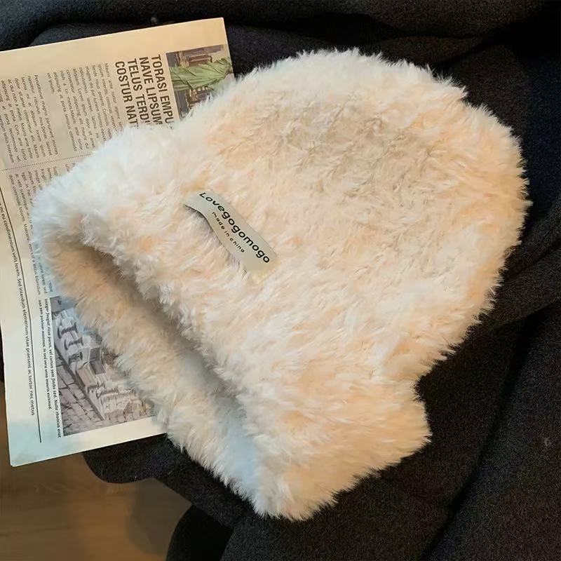 

White Plush Hat for Women in Winter Thickened Woolen Hat Large Head Circumference Warm Knitted Hat Windproof Pullover Cold Hat Slimming (54-60cm)