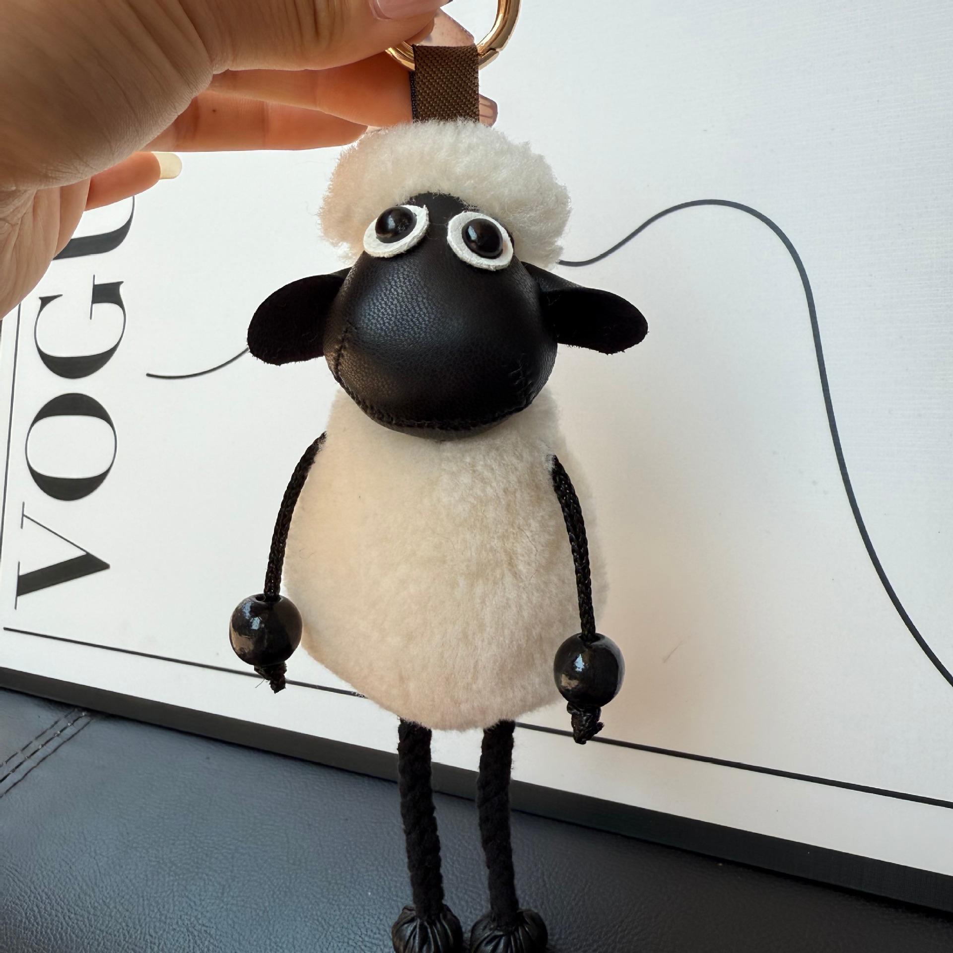 

Sheep Anime Car Keychain Pendant Real Wool Backpack Doll Decoration Fur Lamb Bag Hanging Doll