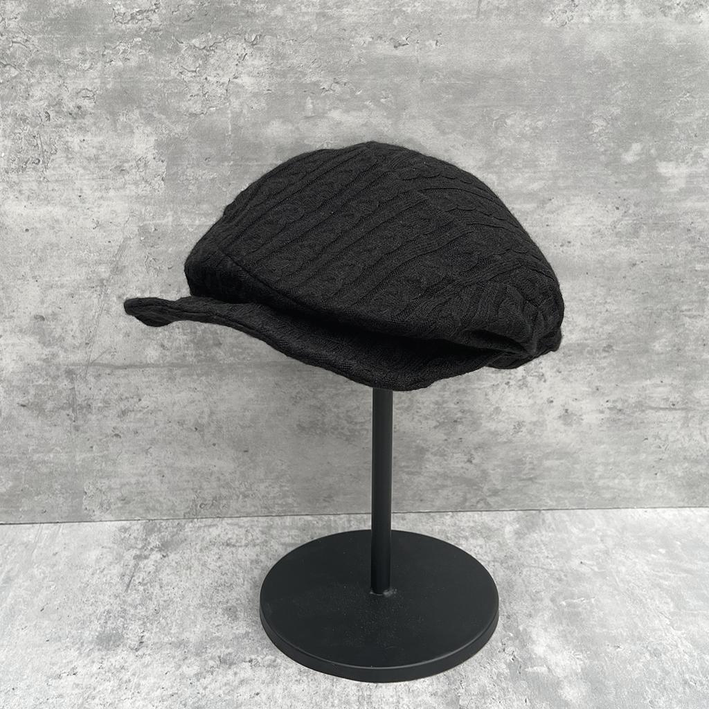 Reducing age and showing face Small retro irregular newsboy hat Female autumn and winter warm twisted flower knitted painter hat Soft brim peaked cap