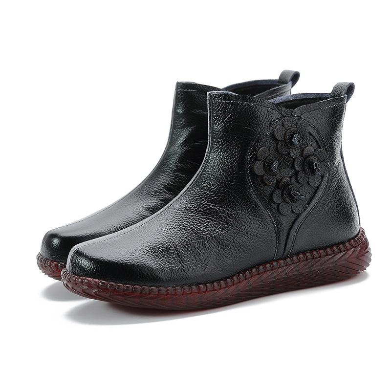 Clearance of Top Layer Cowhide Flat-sole Mother Shoes Korean Casual Leather Short Boots Soft Flat-sole Non-slip Middle-aged Elderly