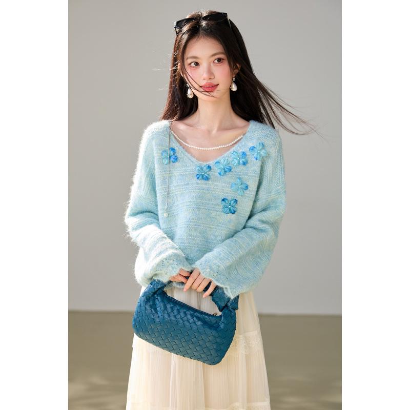 Elegant French Floral Knit Sweater for Women - New Autumn 2026 Blue Design