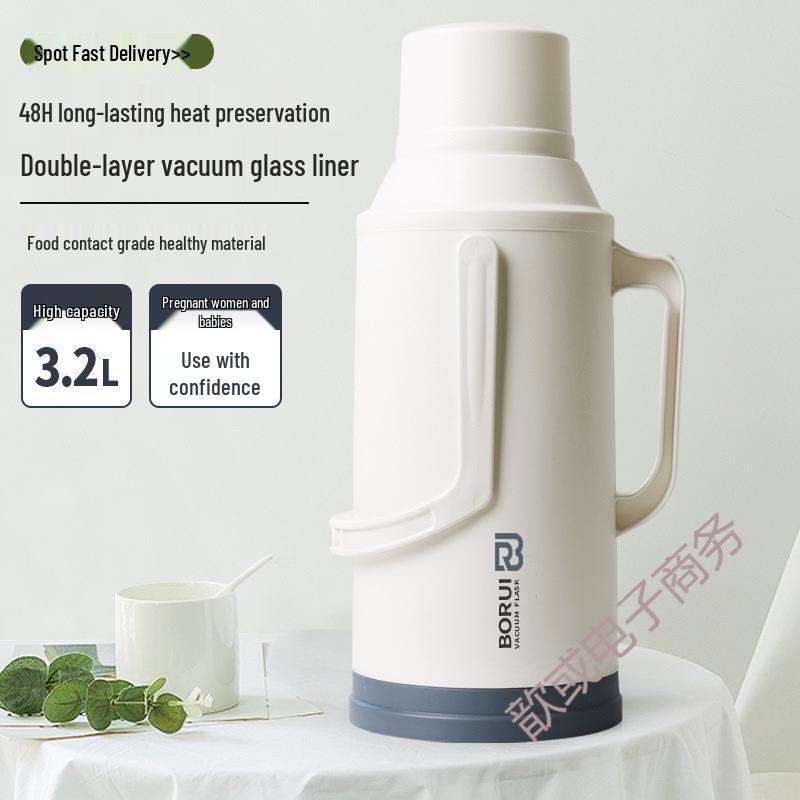 Large Capacity Insulated Hot Water Bottle/Thermos Flask for Students, Dormitories, and Home Use with Classic Plastic Shell