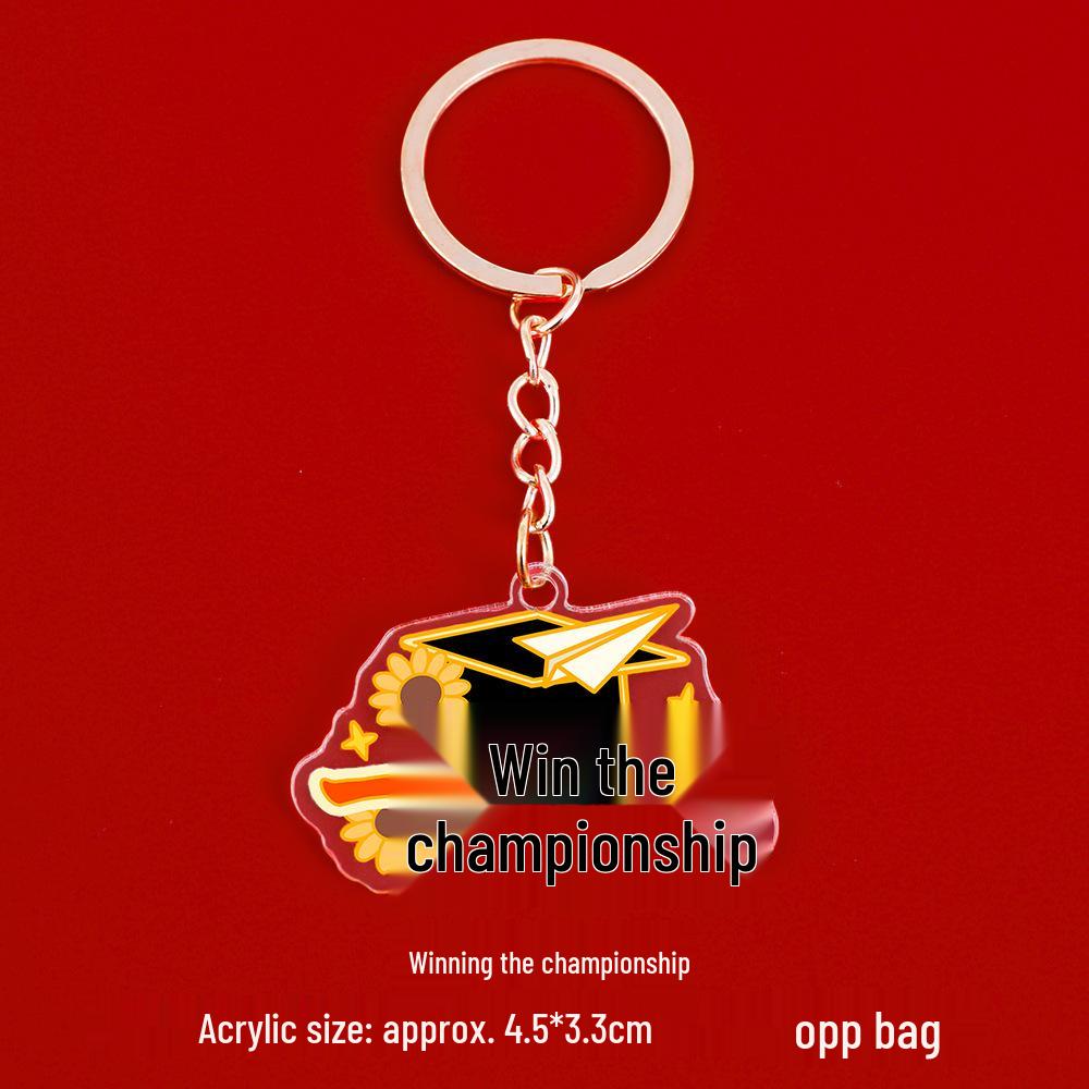 Golden Graduation Cap Keyring: Inspiring Text Pendant for Students - Ideal Gift