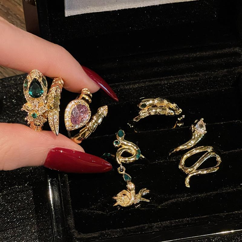 Medieval Retro Fashion Gold Serpentine Open Ring Elegant Exquisite Zircon Personalized Accessories Women