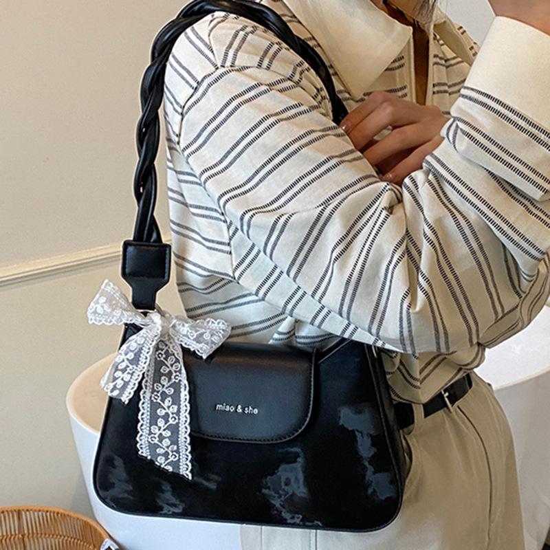 Summer Fashion Underarm Bag Women's New Trend Small Square Bag Niche High Value Chain Shoulder Bag