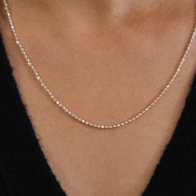 SEWNSWEN SLIM TWINKLE LARVA CHAIN NECKLACE