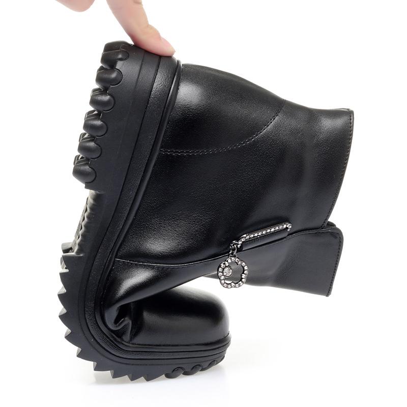 Mom Shoes Winter Velvet Cotton Shoes Thickened Wool Women's Cotton Boots Women's Short Boots Flat-soled Medium and Old Non-slip Boots Large Size