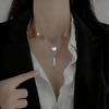 Collana Doppia Quadrata Rotonda Geometrica Lampeggiante da Donna Collana per Clavicola di Nicchia Fredda e Semplice Collana con Temperamento da Donna
