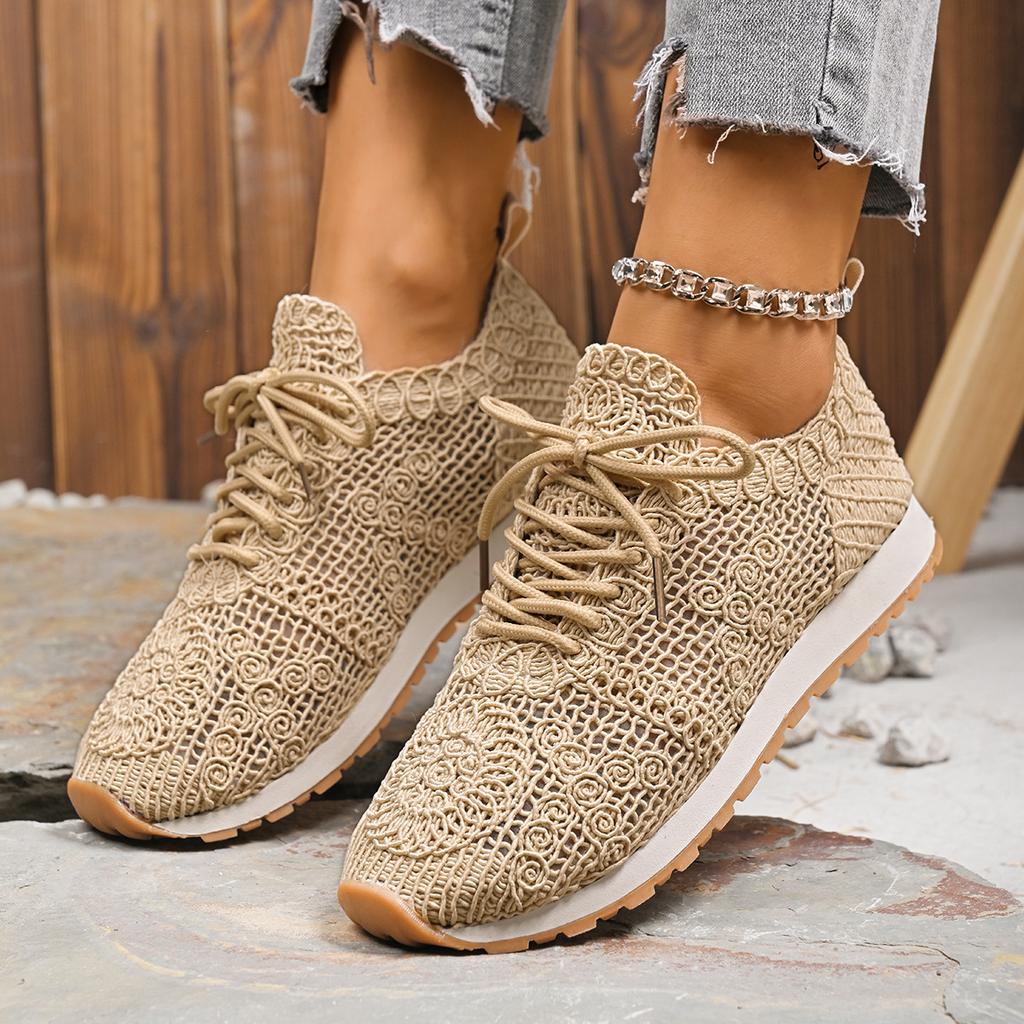 Fashion New Sneakers for Women Mesh Breathable Fashion Plus Size Women Sneakers Lace Up Women Shoes Casual Flat Bottom Female Footwear