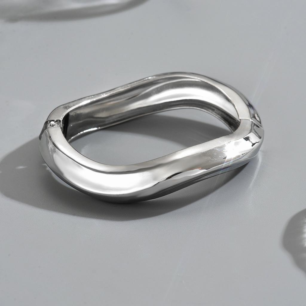 Akcesoria Nisza Geometryczna Metalowa Błyszcząca Bransoletka Wszechstronna Skręcana Bransoletka Premium Sense braclet