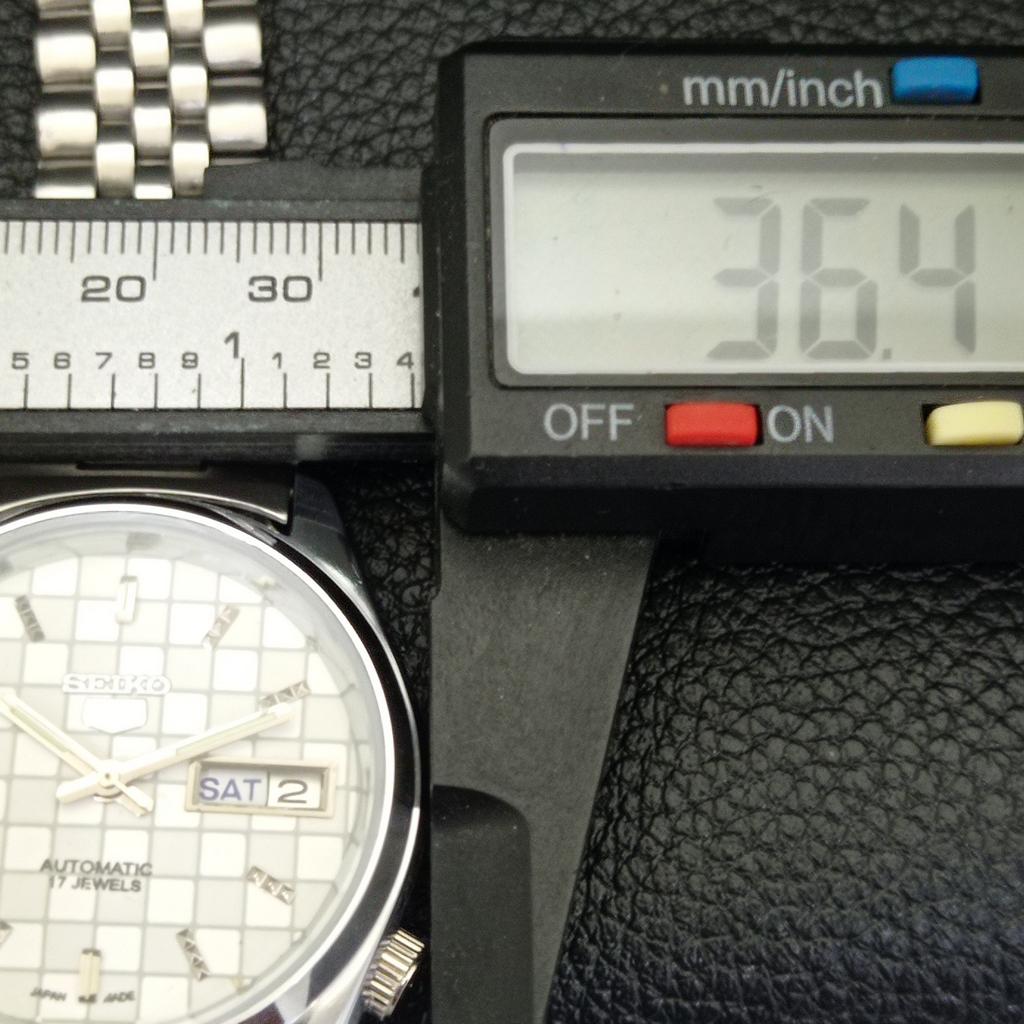 AUTOMATIC VINTAGE SEIKO 5 REFURBISHED JAPAN MENS WHITE DIAL WATCH A440474-9 Sk-a440474-1