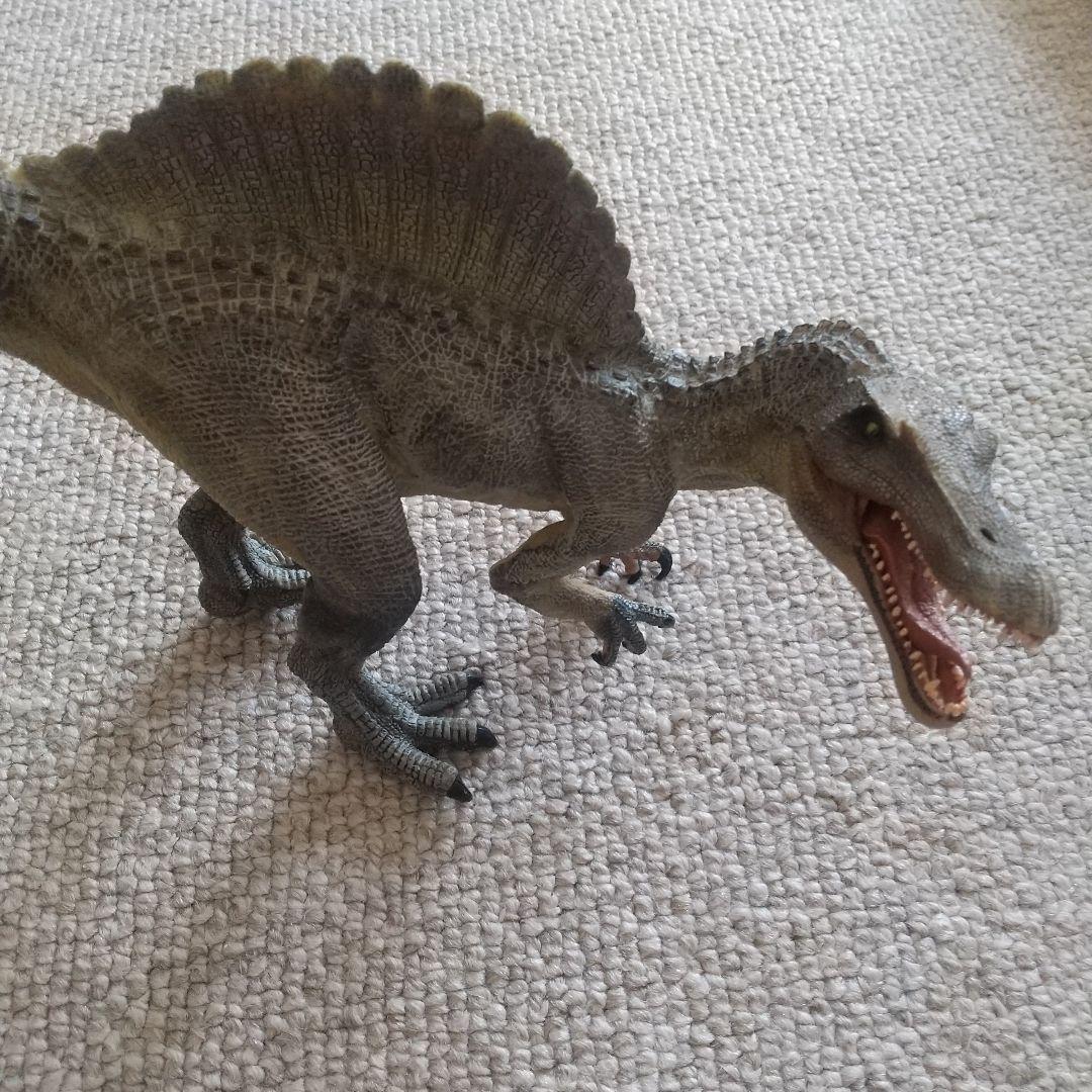 

[USED] Spinosaurus