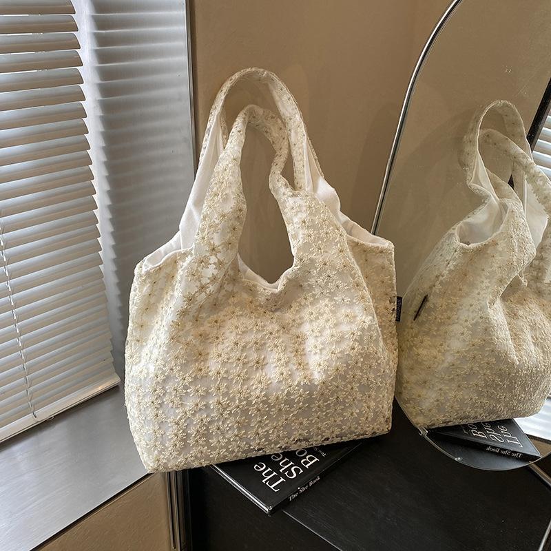 Mesh Flower Shoulder Bag Cherry Blossom Three-dimensional Hook Lace Literary and Sweet Summer Vest Bag