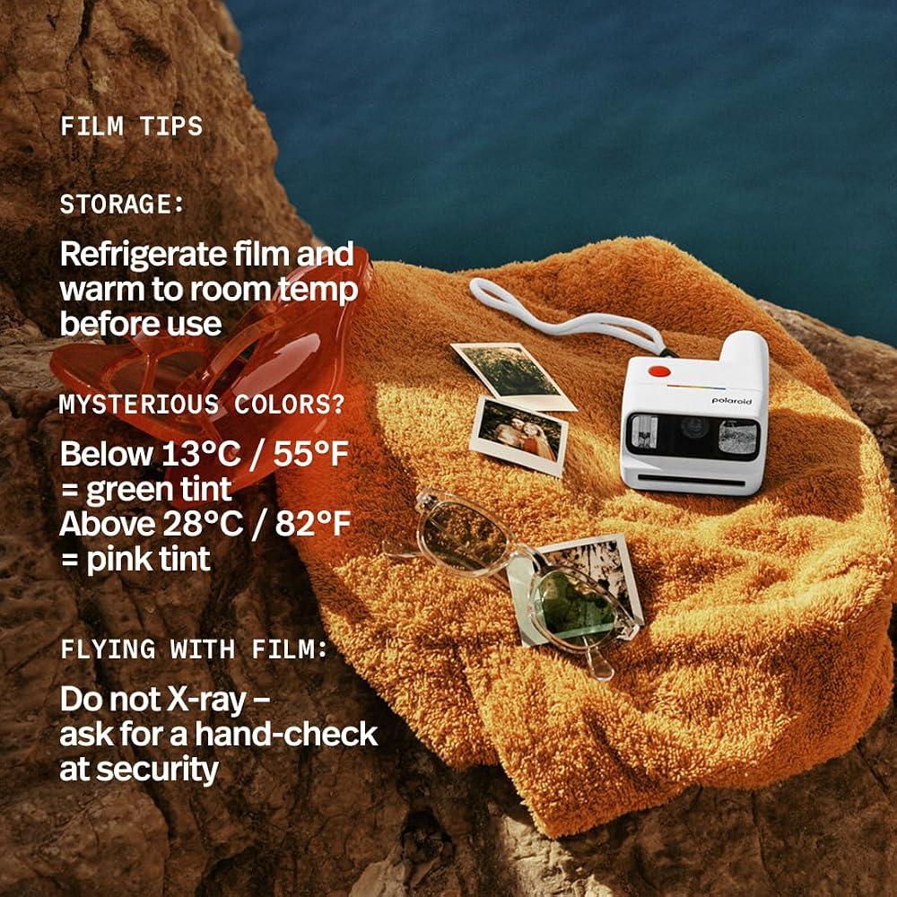 Polaroid Go instant film double pack - Black Frame Edition, 16 sheets of color film, black frame (6211)