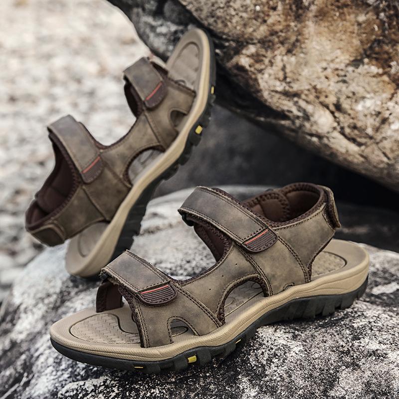 Newest Classic Mens Sandals Summer Luxury Brand Genuine Leather Sandals Men Outdoor Shoes Man Casual Lightweight Fashion Sneakers