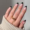 Hochwertige tragbare künstliche Nägel im Mandel-Nude-French-Stil – mittellange und lange Nagelspitzen
