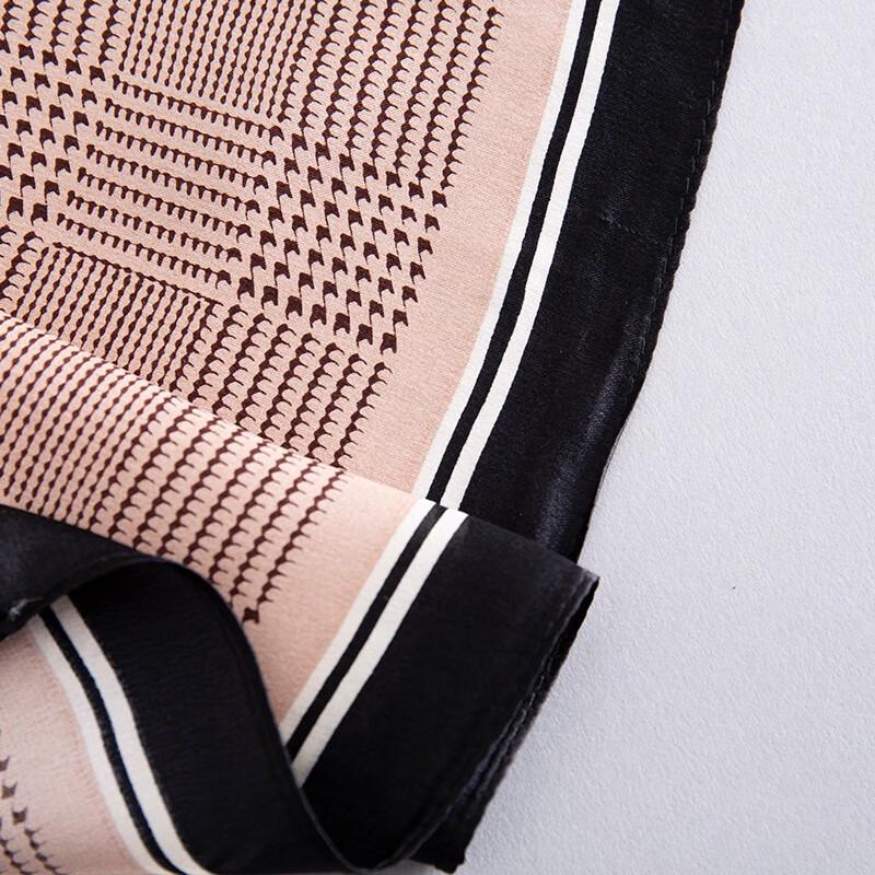 Hengyuanxiang Houndstooth Mulberry Silk Square Scarf