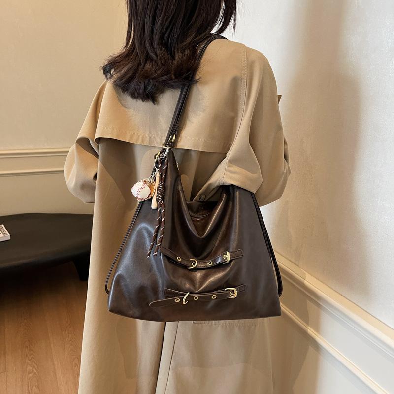 Casual commuting retro large-capacity bag women's 2025 new autumn and winter backpack tote bag