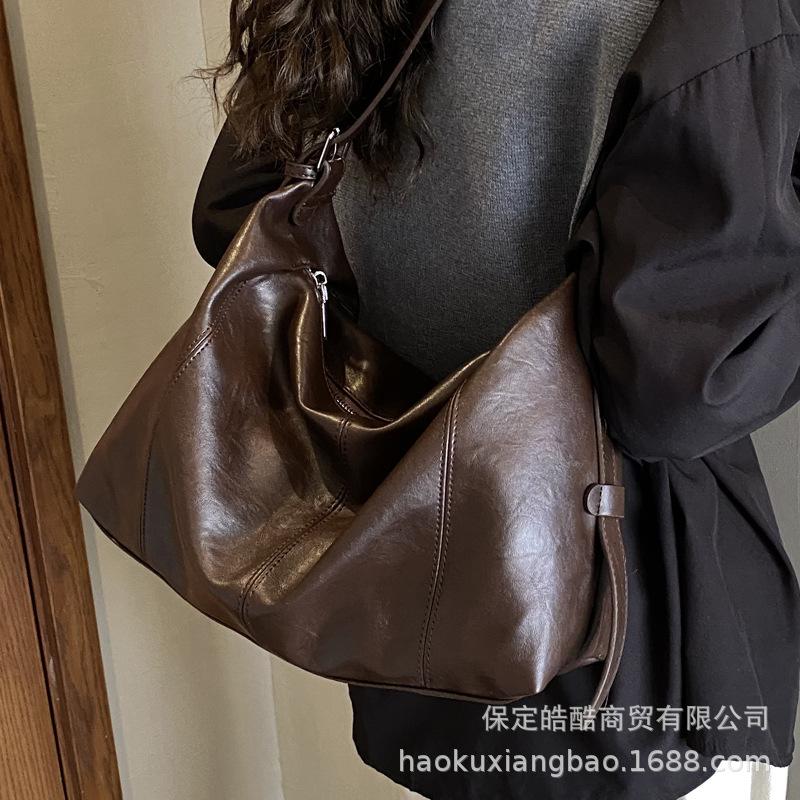 Crossbody bag women's bag 2025 new autumn and winter bag women's retro work commuter tote bag large-capacity shoulder bag