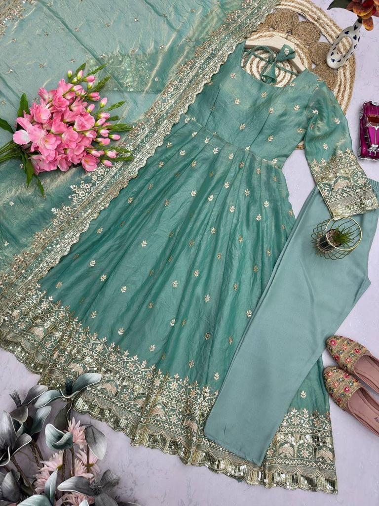 Damen Bollywood Partykleidung Fandy Seidenkleid Hose Dupatta Set Indisches Designer Anarkali Salwar Anzug