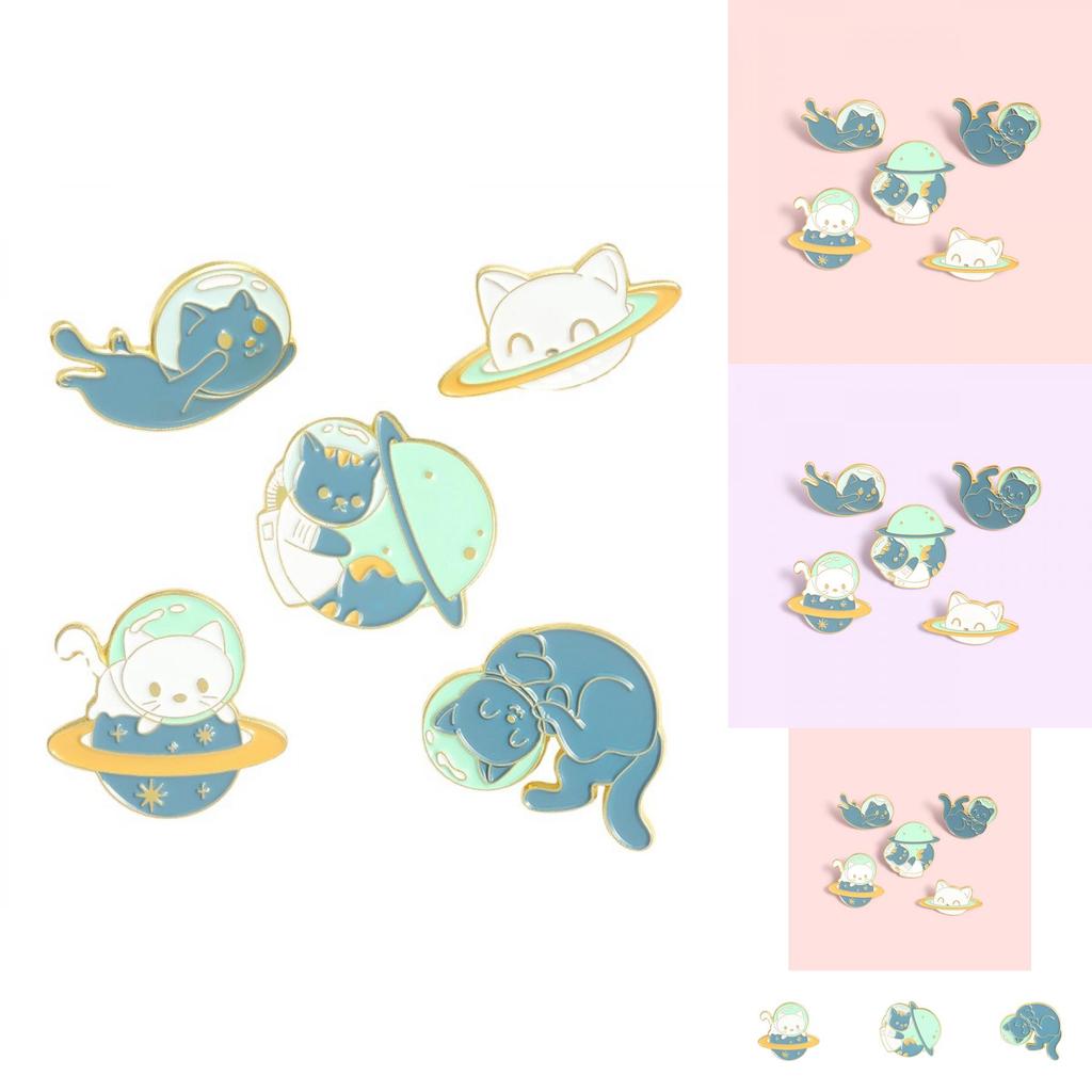 Adorable Cute Cartoon Cat Badge Stylish Space Cat Design Alloy Brooch For Everyone